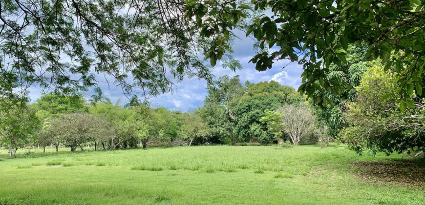 Titled Lot in Nice Beach Community