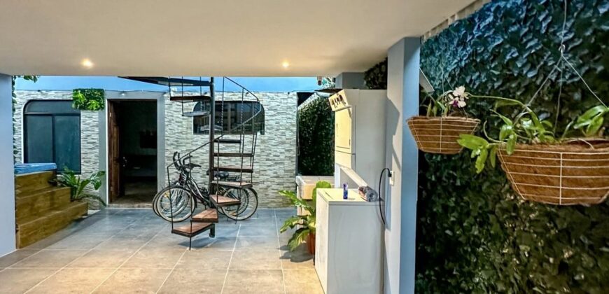 2-Bedroom Home with 3 Fully Furnished Apartments In Puerto Jimenez