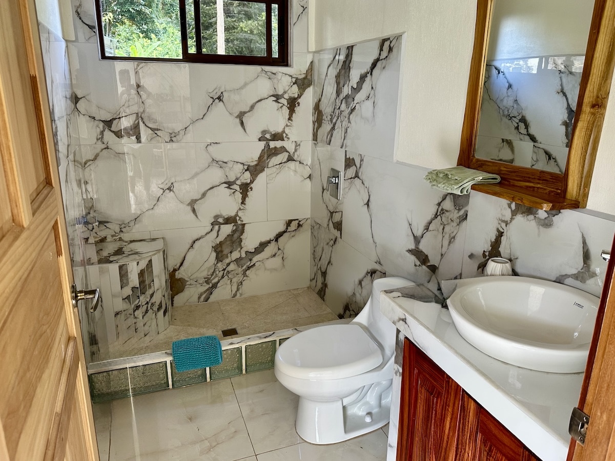 Modern bathroom design in Osa Peninsula duplex