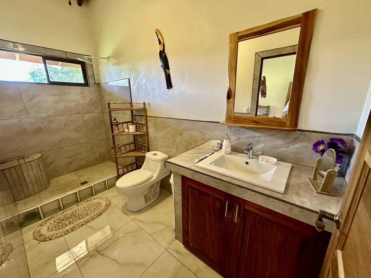 Tropical lot with jungle surroundings in Puerto Jiménez